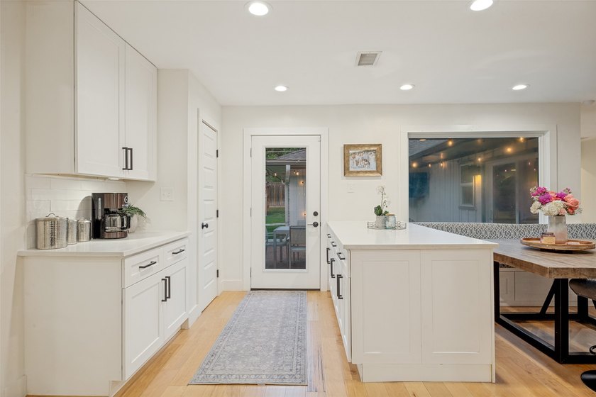 Located in Canyon Creek proper, just around the corner from - photo 13