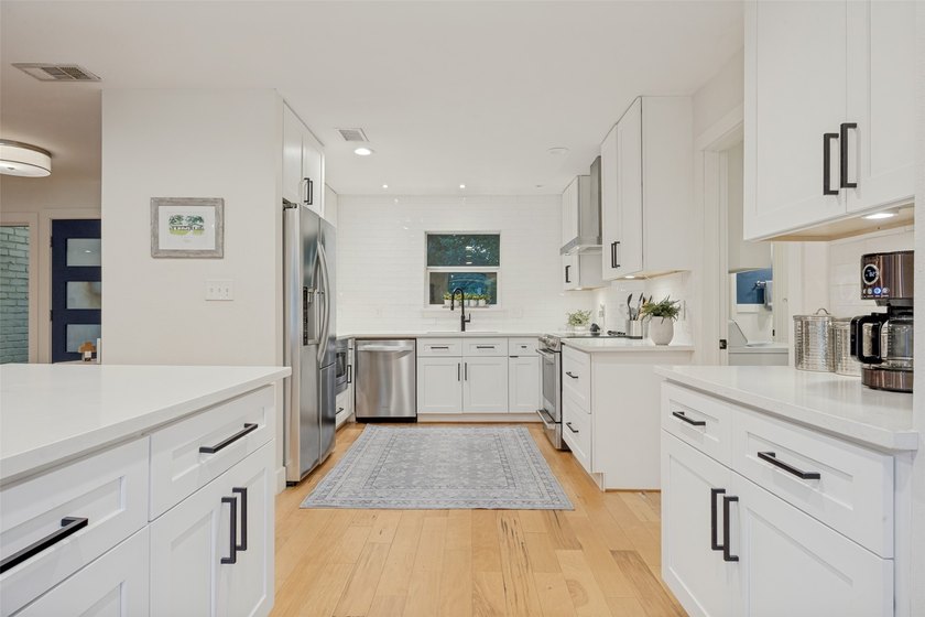 Located in Canyon Creek proper, just around the corner from - photo 16