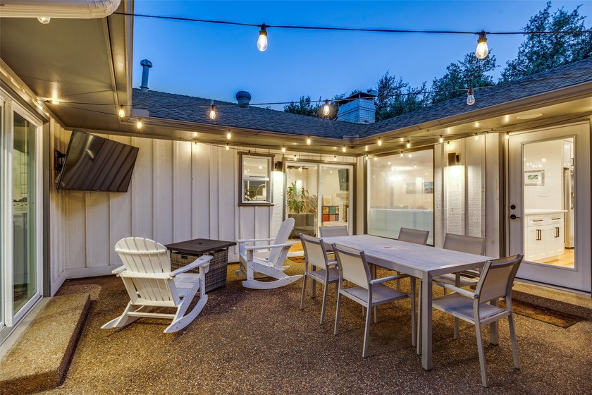 Located in Canyon Creek proper, just around the corner from - photo 26