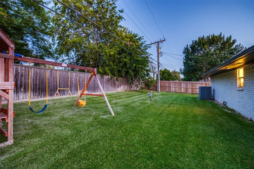 Located in Canyon Creek proper, just around the corner from - photo 31