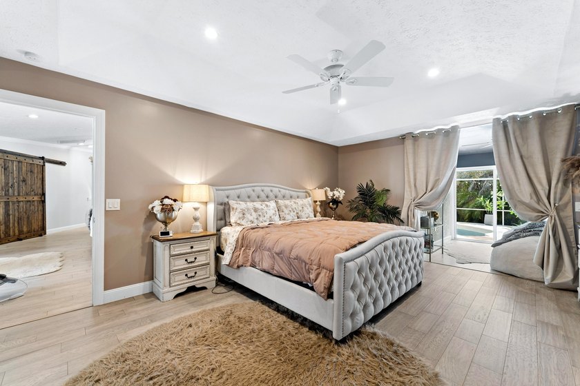 Welcome to this beautifully updated 4-bedroom, 3-bathroom home - photo 25