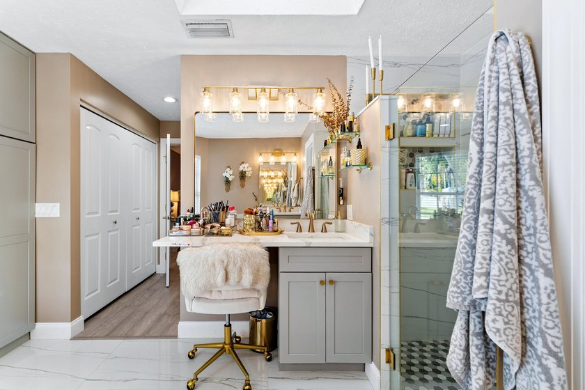 Welcome to this beautifully updated 4-bedroom, 3-bathroom home - photo 34