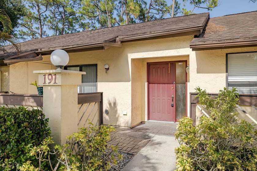 Come enjoy easy living in this well-maintained and updated - photo 4