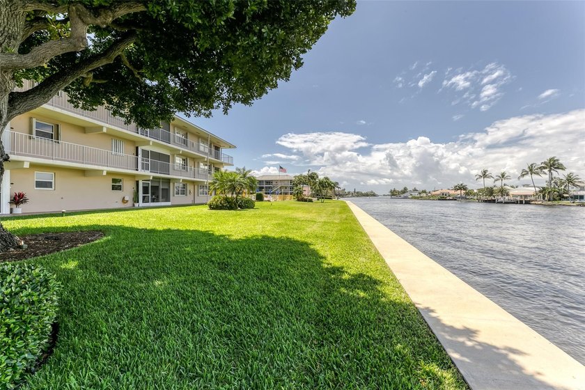 South Florida living at its best! Enjoy this exquisite location - photo 18