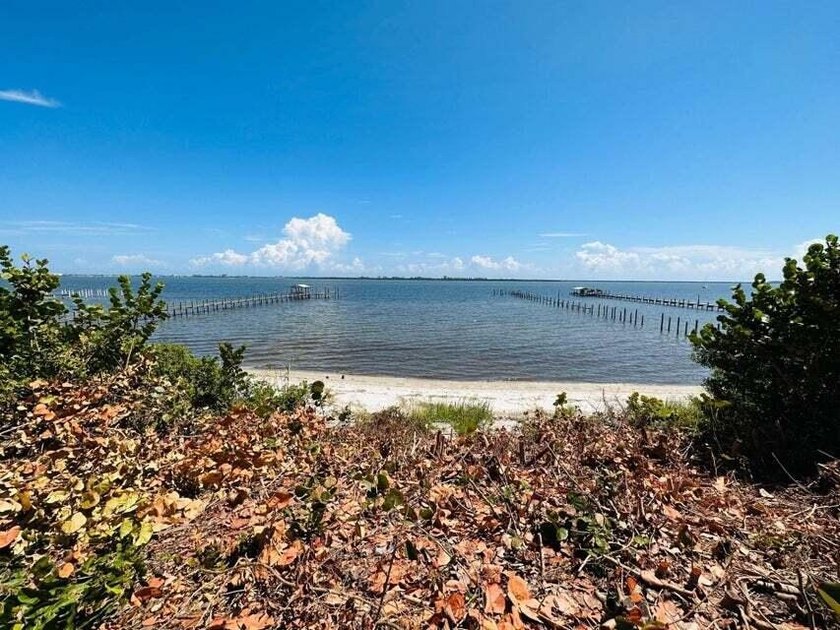 Discover your dream waterfront home site on Indian River Drive - photo 2