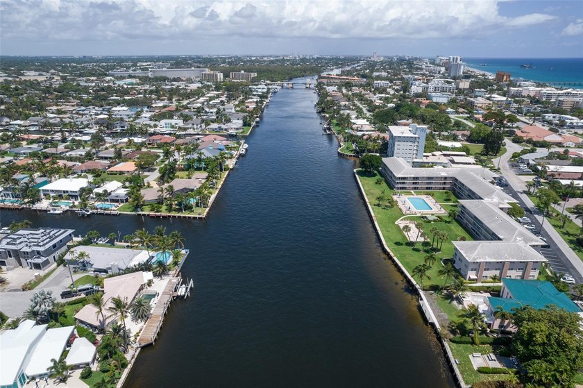 South Florida living at its best! Enjoy this exquisite location - photo 23