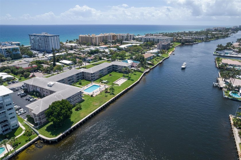 South Florida living at its best! Enjoy this exquisite location - photo 25