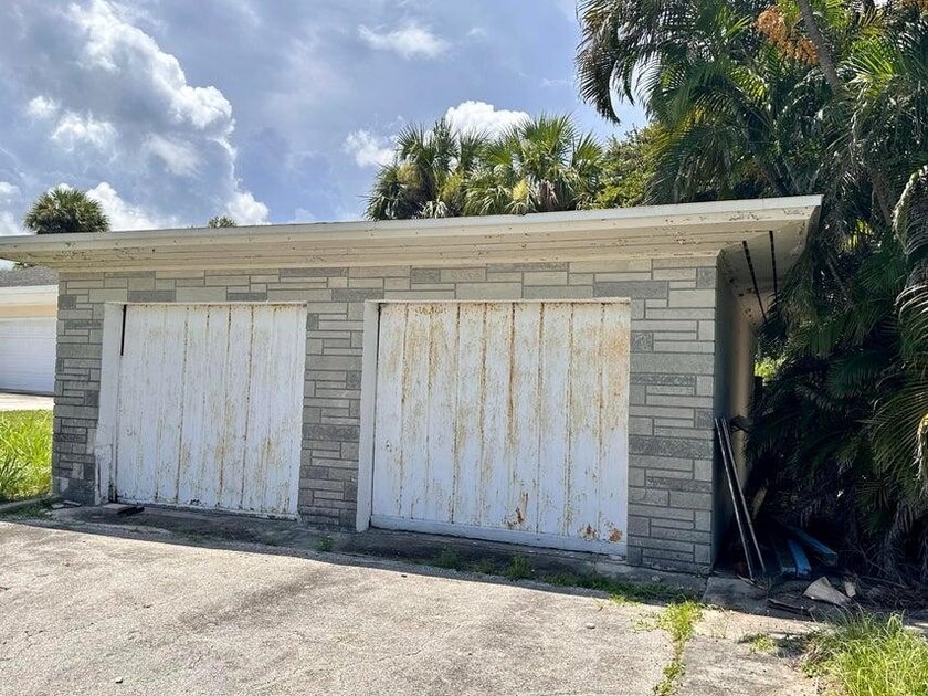 Discover your dream waterfront home site on Indian River Drive - photo 7