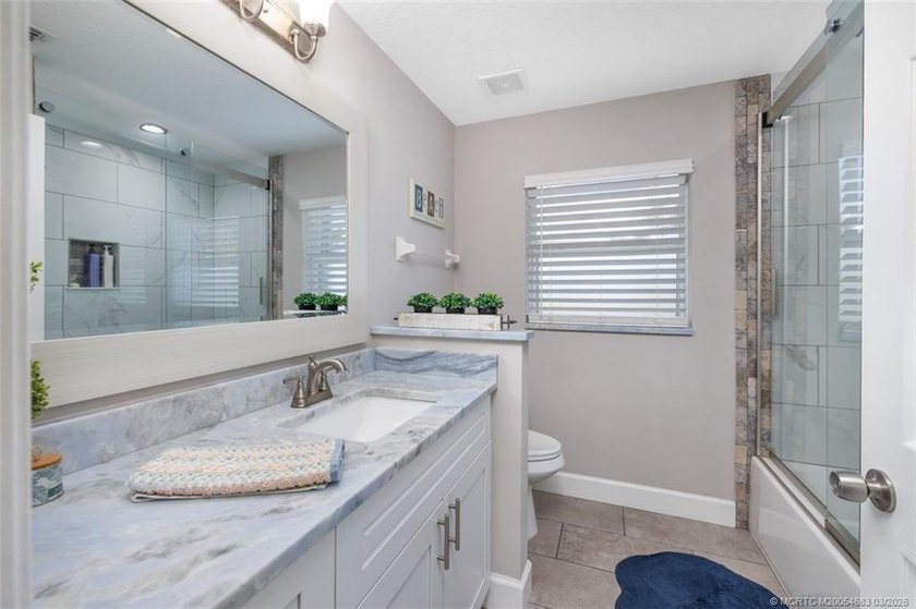 Priced to sell! Gorgeous 3-bed, 2-bath, 2-car-garage home in - photo 28