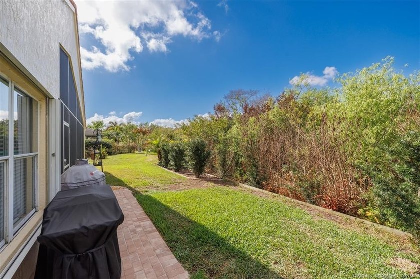 Priced to sell! Gorgeous 3-bed, 2-bath, 2-car-garage home in - photo 32