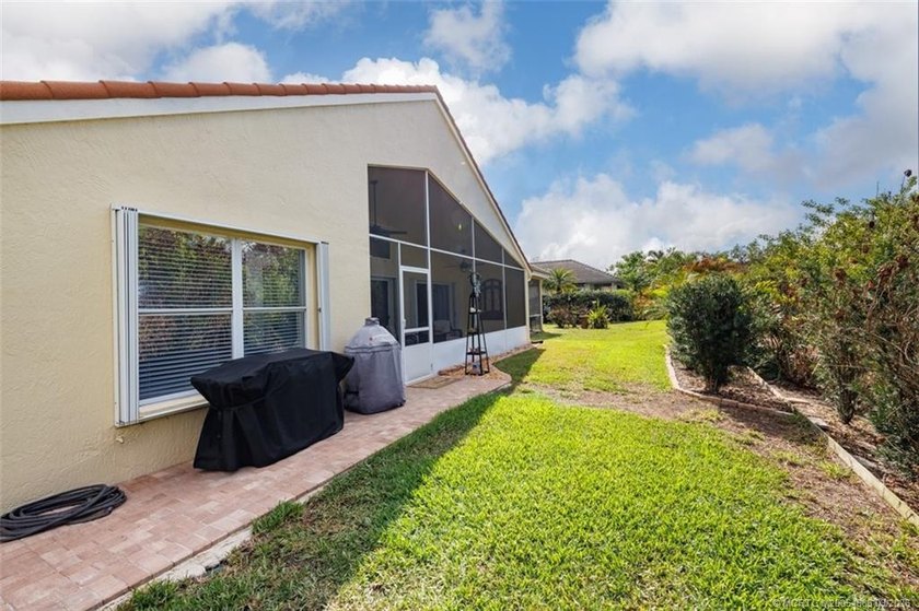 Priced to sell! Gorgeous 3-bed, 2-bath, 2-car-garage home in - photo 33