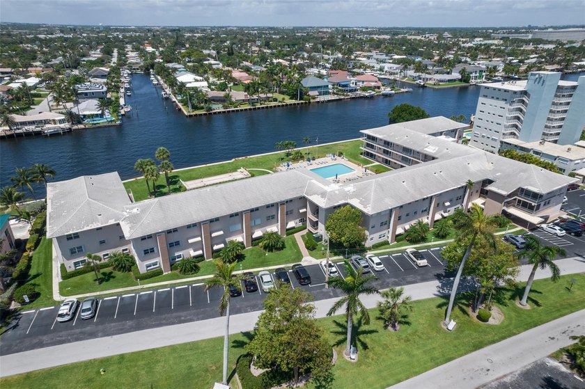 South Florida living at its best! Enjoy this exquisite location - photo 40