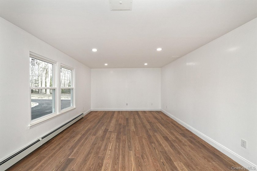 Welcome to 34 Warner Road, Huntington NY. This totally renovated - photo 10