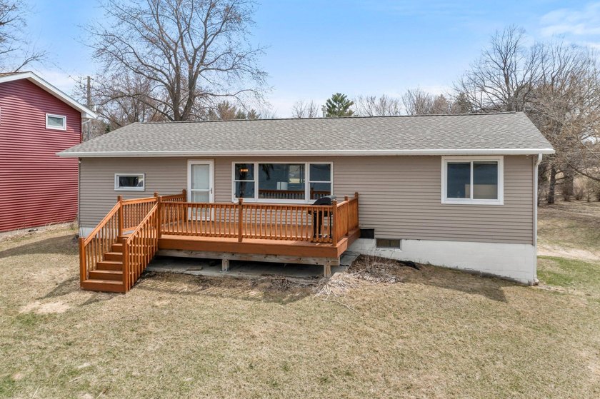 PLEASANT LAKE! Don't miss this rare opportunity to own 62 feet - photo 7