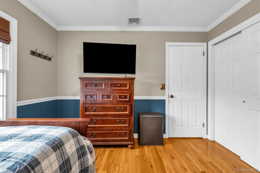 Welcome to your next obsession! This impeccably maintained - photo 11