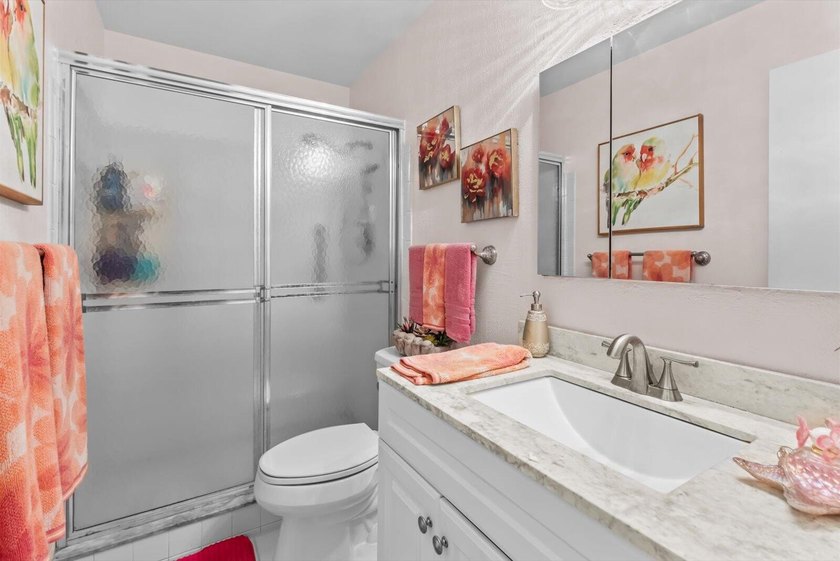 Welcome to this charming 2 bedroom and 2 bathroom furnished - photo 14