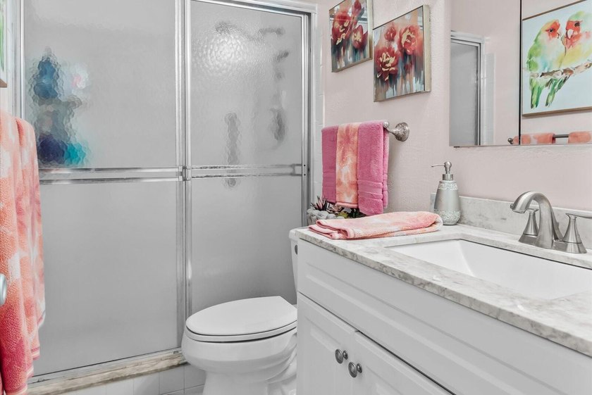 Welcome to this charming 2 bedroom and 2 bathroom furnished - photo 15
