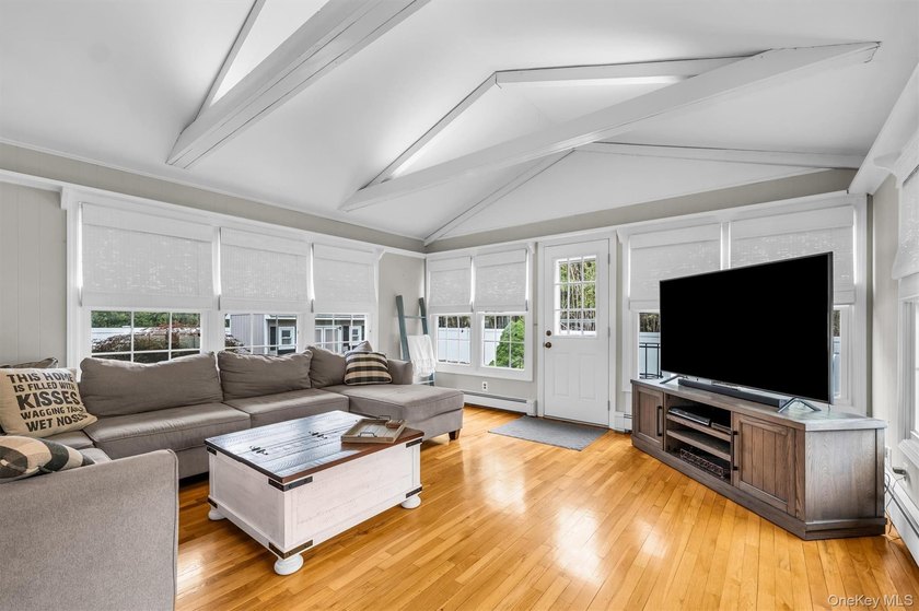 Welcome to your next obsession! This impeccably maintained - photo 17