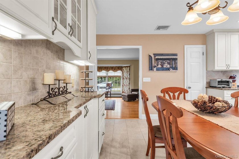 Welcome to your next obsession! This impeccably maintained - photo 27