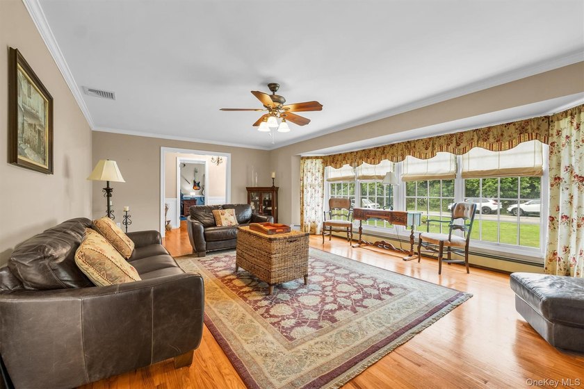 Welcome to your next obsession! This impeccably maintained - photo 29