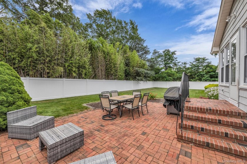 Welcome to your next obsession! This impeccably maintained - photo 40