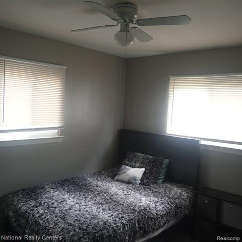 Come and see this beautifully maintained ranch style home with - photo 6