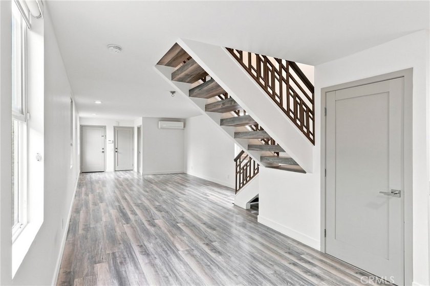 Welcome to 243 E. Home Street, a beautifully maintained - photo 9