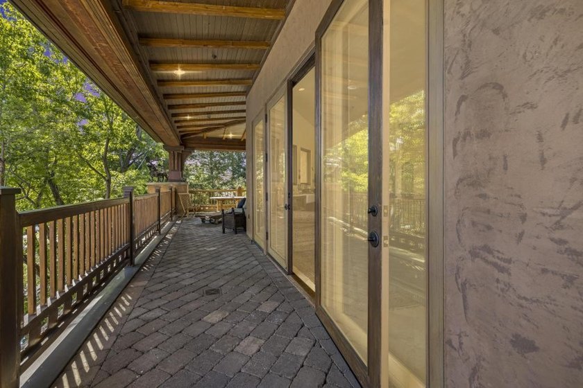 This landmark Ketchum Core property presents a rare opportunity - photo 34