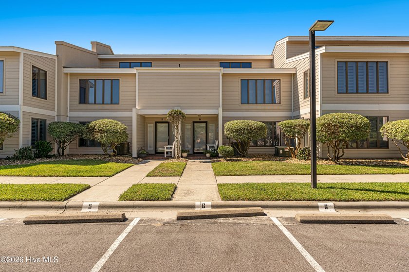 Oceanfront condo in Ocean Terrace featuring 3 bedrooms, a - photo 34