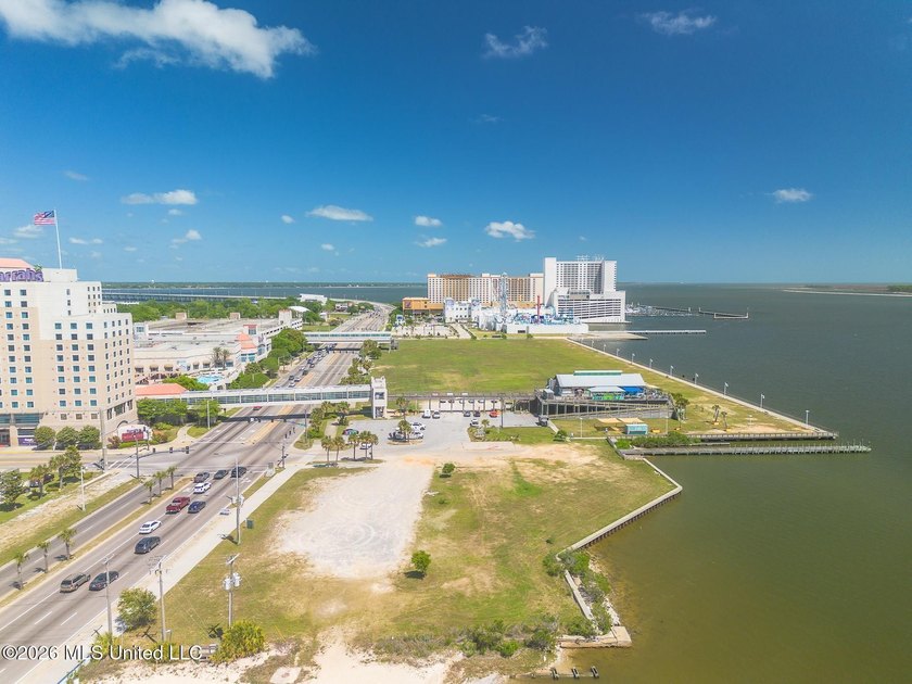 Rare opportunity to acquire a premier casino corridor waterfront - photo 7