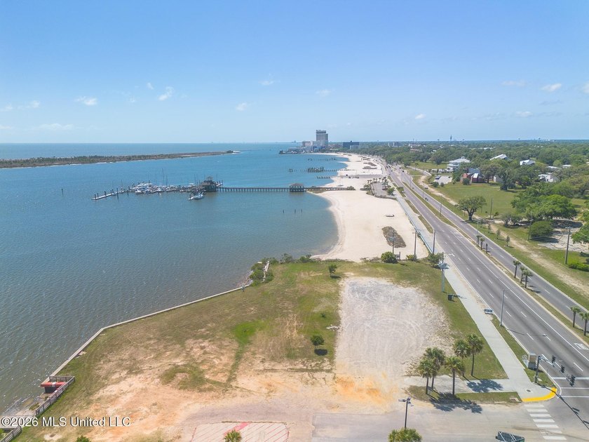 Rare opportunity to acquire a premier casino corridor waterfront - photo 8