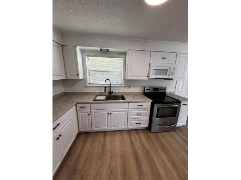 Step into a home where all the hard work has already been done - photo 4