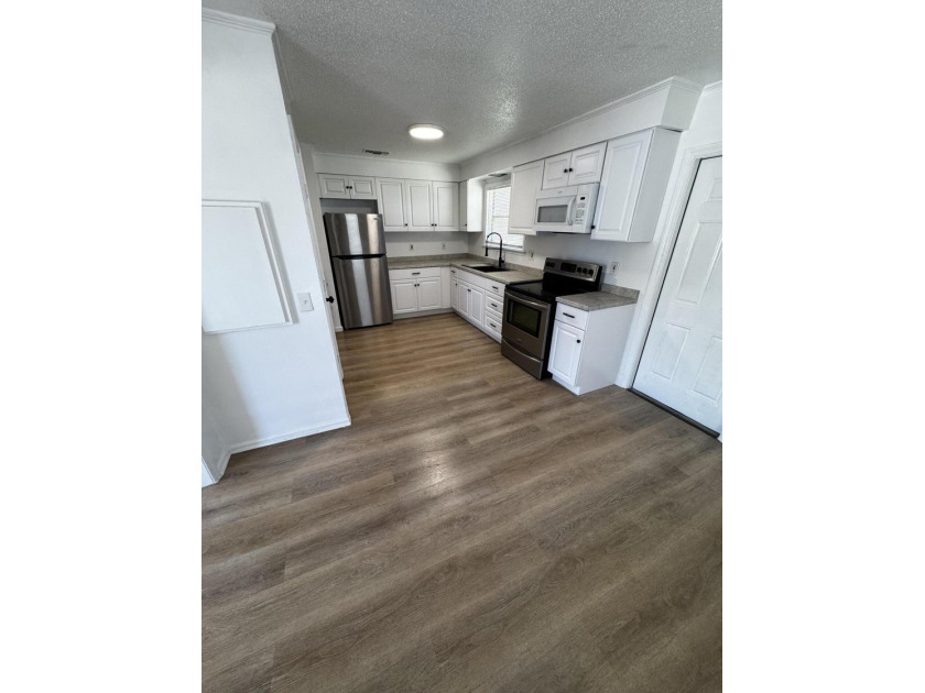 Step into a home where all the hard work has already been done - photo 6