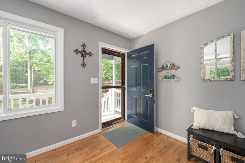 Welcome home to 103 Hillside Drive! Your private retreat in the - photo 13