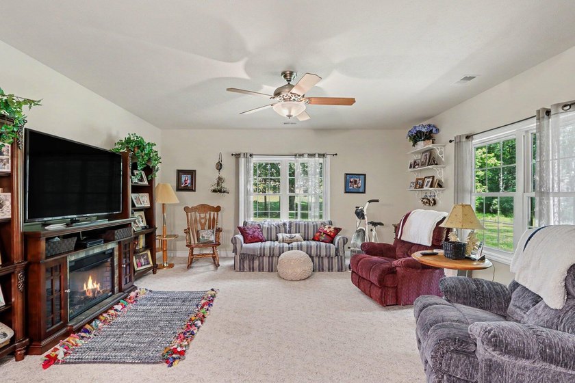 Welcome to Hunters Creek Phase II with a rare opportunity to own - photo 18