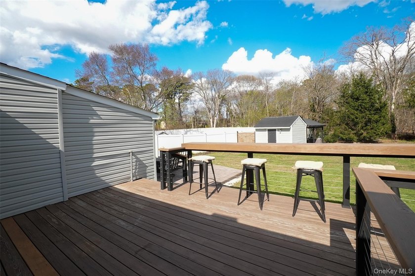 Beautifully maintained expanded ranch situated on nearly an acre - photo 30