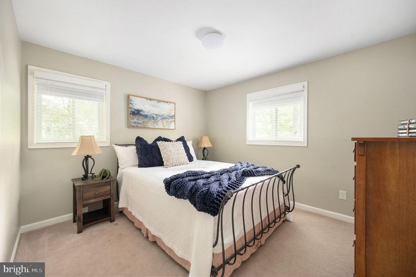 Welcome home to 103 Hillside Drive! Your private retreat in the - photo 30