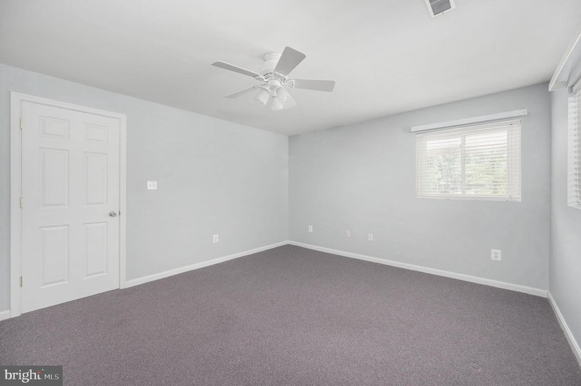 Welcome home to 103 Hillside Drive! Your private retreat in the - photo 44