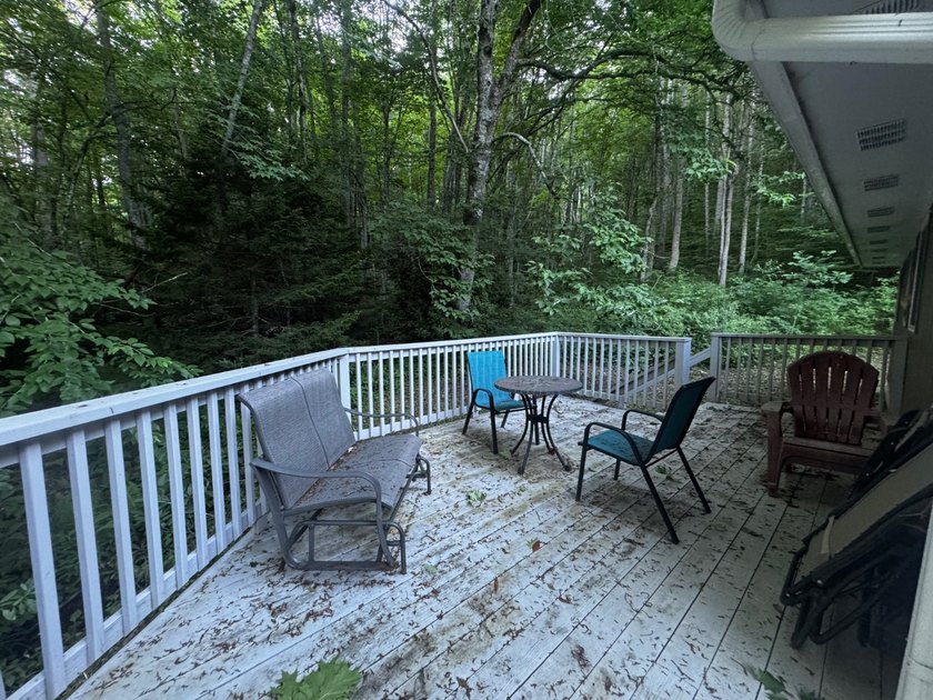 Escape to your own private retreat with this charming 2-bedroom - photo 6