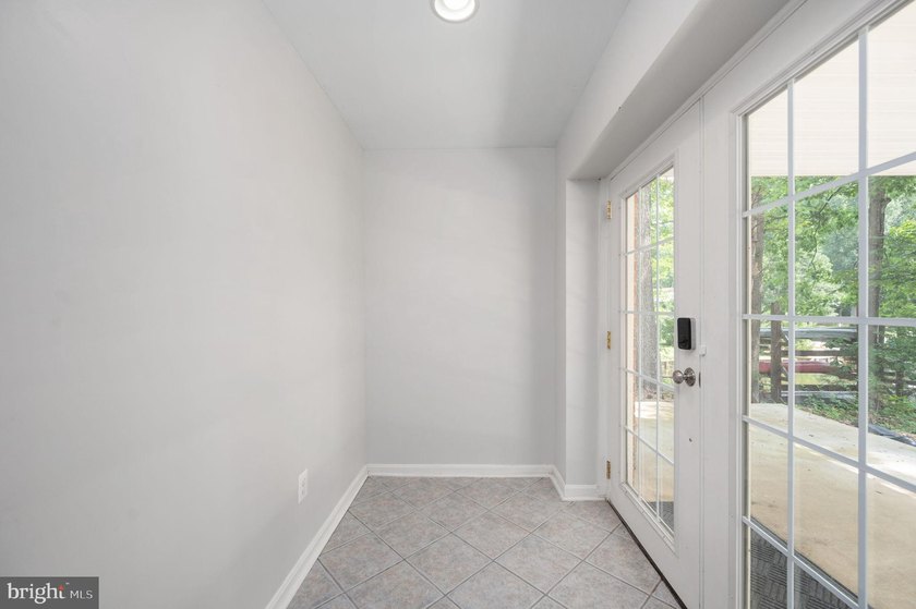 Welcome home to 103 Hillside Drive! Your private retreat in the - photo 47