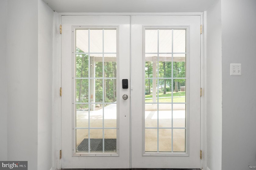 Welcome home to 103 Hillside Drive! Your private retreat in the - photo 48