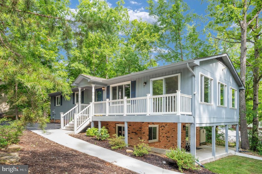 Welcome home to 103 Hillside Drive! Your private retreat in the - photo 49