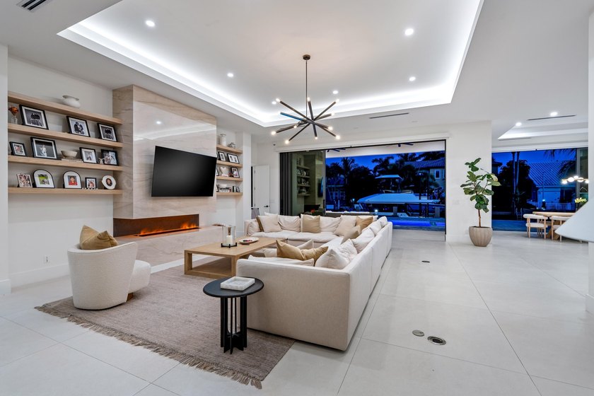 Coastal-Inspired Deepwater Estate sited on 80'+/- of - photo 11