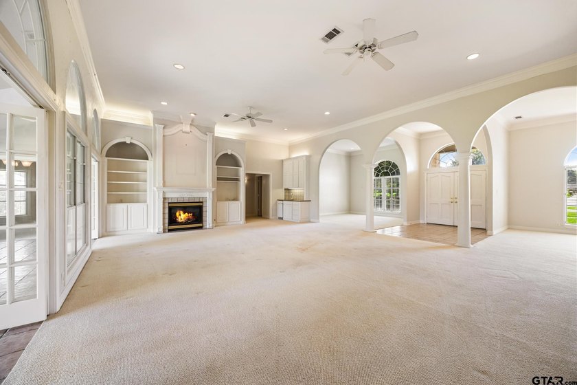New home on the golf course? Yes, please! This spacious home - photo 15