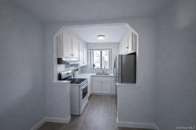 Welcome to this well-maintained Two-family w/ walk in; all - photo 5