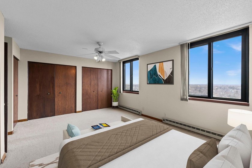Enjoy the view of all of St. Paul &amp; beyond our your 17th floor - photo 26