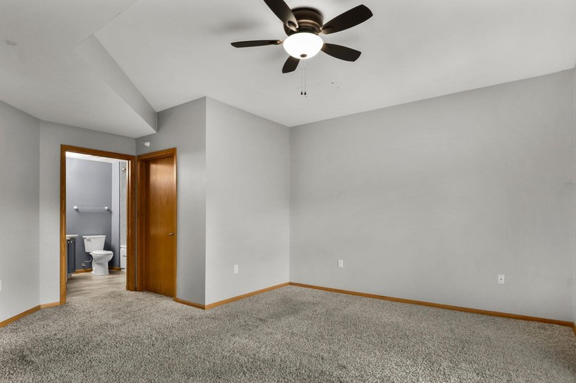 Enjoy peaceful living &amp; abundant natural light in this - photo 22