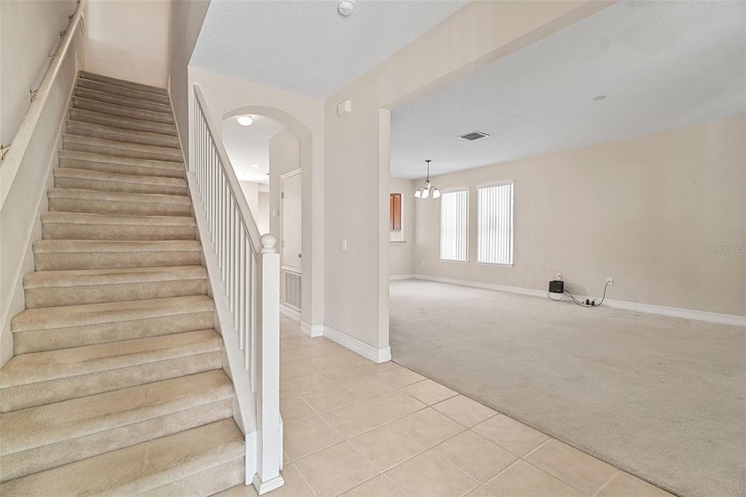Under contract-accepting backup offers. Back on the Market! - photo 5