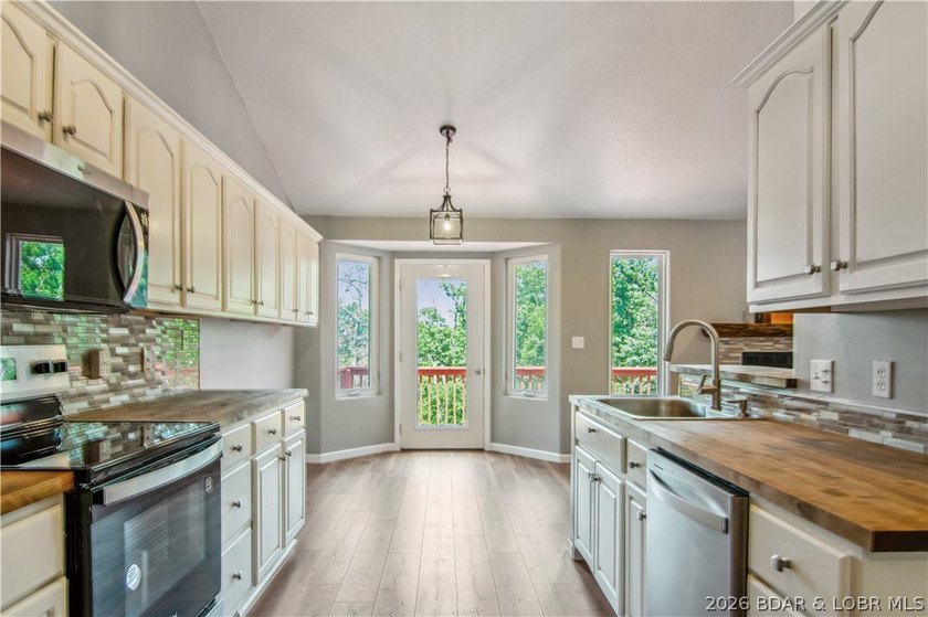 Location, space, and peace of mind - all in the heart of Osage - photo 12