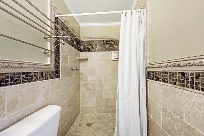 *Income-Producing Pool Home + Guest House Potential*. Investor - photo 22